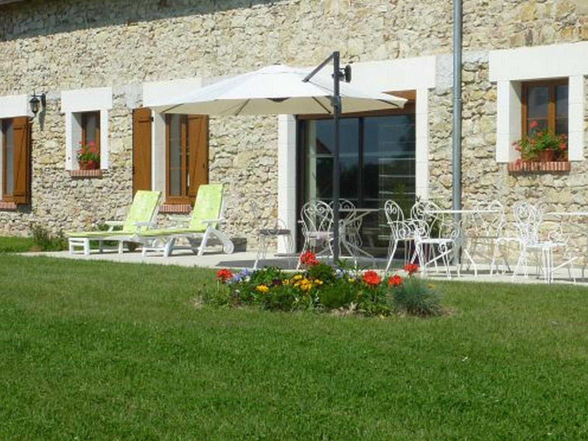 Chambres D'Hotes De La Junchere Saint-Hilaire-de-Court Kültér fotó