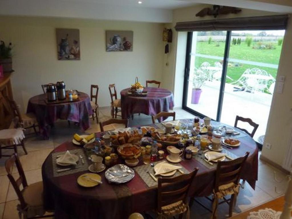 Chambres D'Hotes De La Junchere Saint-Hilaire-de-Court Kültér fotó